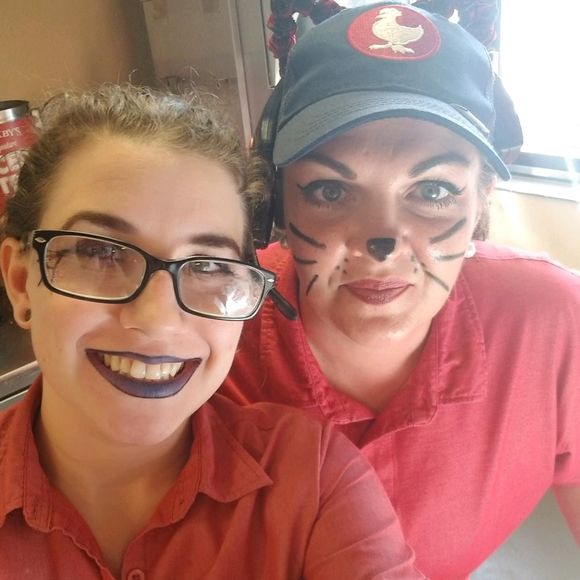 Meet your Posher, Amy - Picture 1 of 1